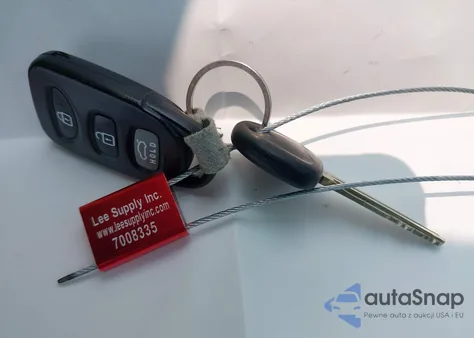 2013 Hyundai Elantra Gls/Limited from USA, damaged, VIN 5NPDH4AE9DH194015